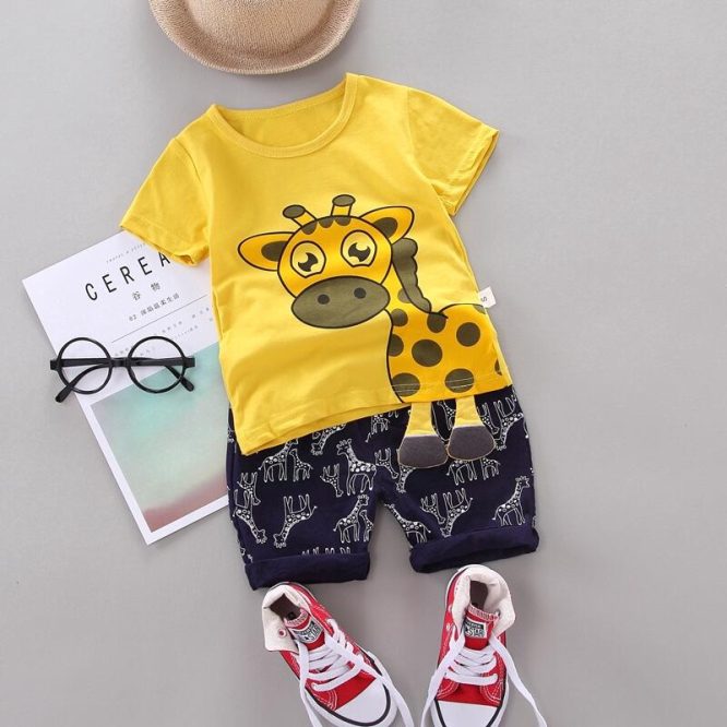 Boys Giraffe Print 2 pcs Set - Image 4